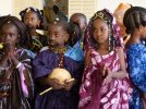 Les grandes de maternelle en costume traditionel