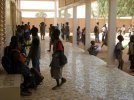Le matin, en attendant l'ouverture de la classe